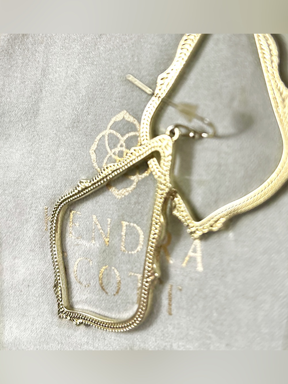 Kendra Scott Sophie Drop Earrings 🌸 - Picture 3 of 9